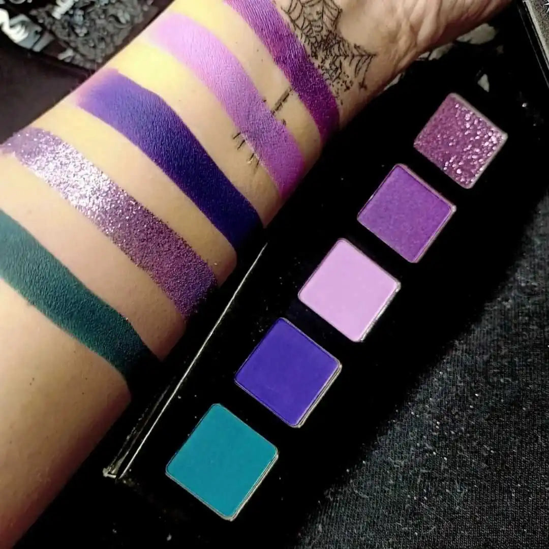 MISTIC WITCH - Paleta de sombras - 5 tonos