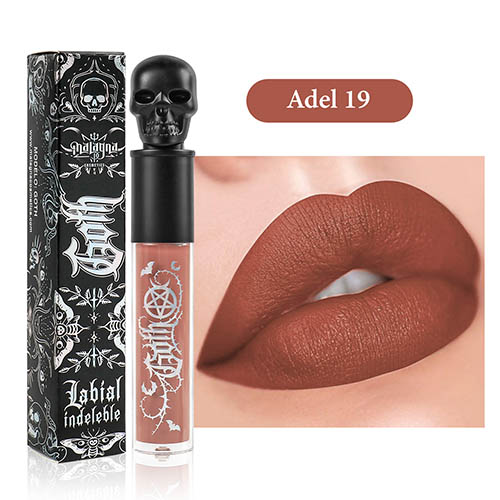 GOTH Adel Lipstick 19